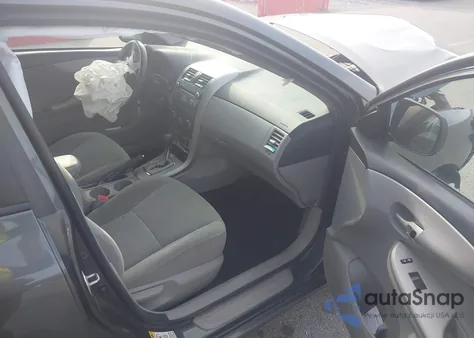 2011 Toyota Corolla Le z USA, uszkodzony, nr VIN 2T1BU4EE4BC736229